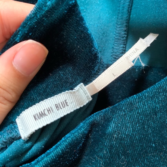 teal, velvet open-back dress ✨ - Picture 6 of 6